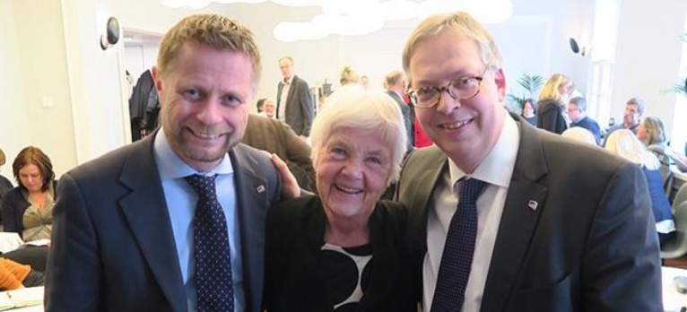 Bildet viser Bent Høie, Astrid Nøklebye Heiberg og Thor Kleppen Sættem 