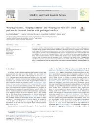 “Keeping balance”,“Keeping distance”and“Keeping on with life”: Childpositions in divorced families with prolonged conflicts.